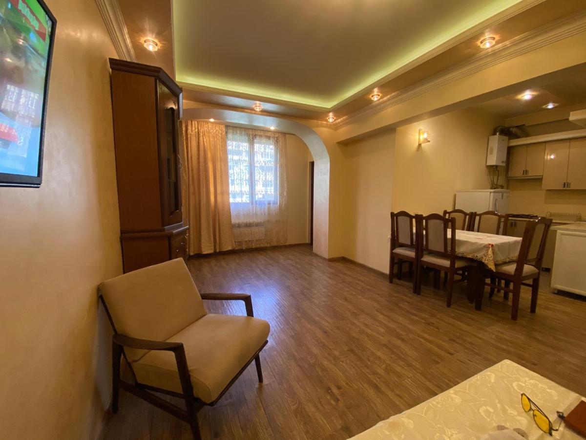 Apartment In Centre Evn Erivan Exterior foto