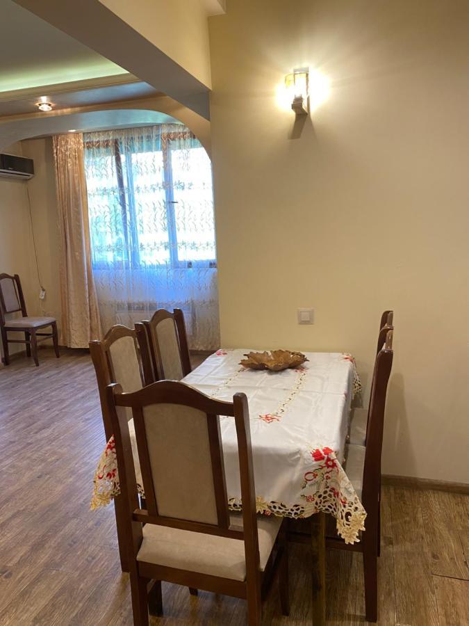 Apartment In Centre Evn Erivan Exterior foto